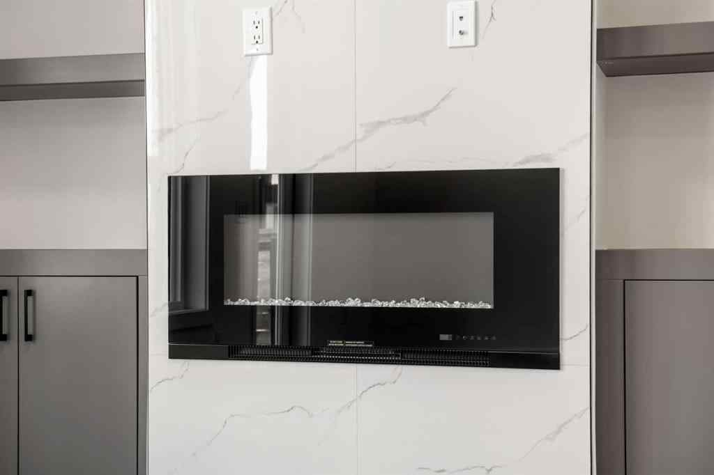 MLS&reg; # A2270005 - 2352 7 Street NW in Mount Pleasant Calgary, Residential Open Houses