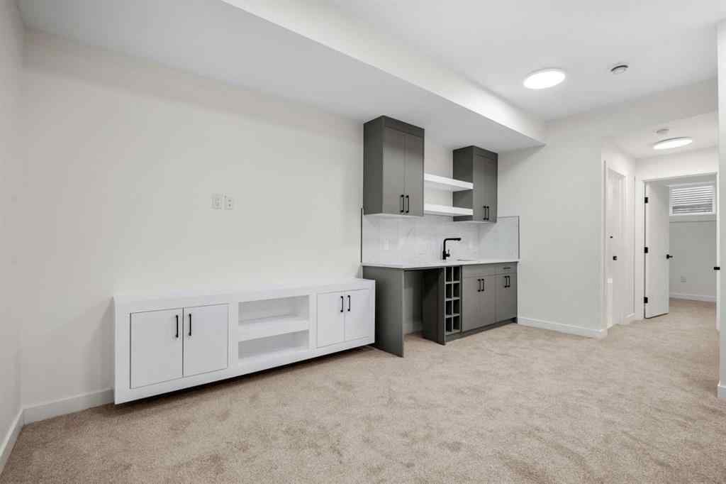 MLS&reg; # A2270005 - 2352 7 Street NW in Mount Pleasant Calgary, Residential Open Houses