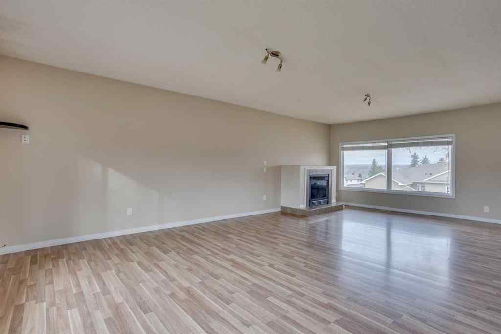 MLS&reg; # A2270008 - 121 Beaconwood Place  in Beacon Hill Fort McMurray, Residential Open Houses