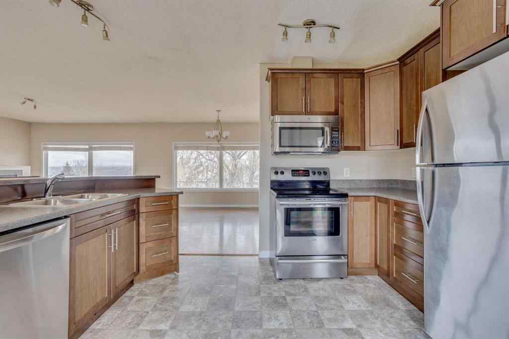 MLS&reg; # A2270008 - 121 Beaconwood Place  in Beacon Hill Fort McMurray, Residential Open Houses