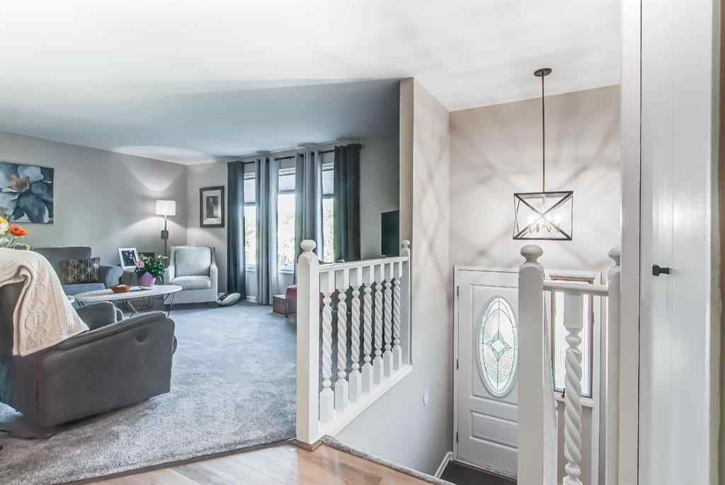 MLS&reg; # A2270013 - 928 4 Street SE in NONE Redcliff, Residential Open Houses