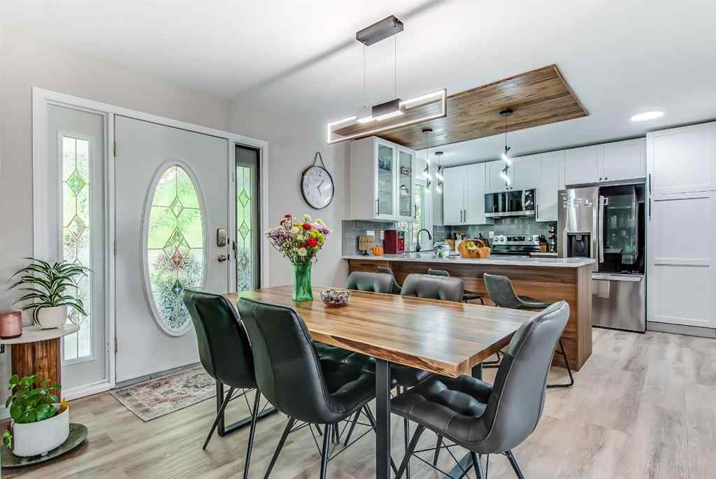 MLS&reg; # A2270013 - 928 4 Street SE in NONE Redcliff, Residential Open Houses