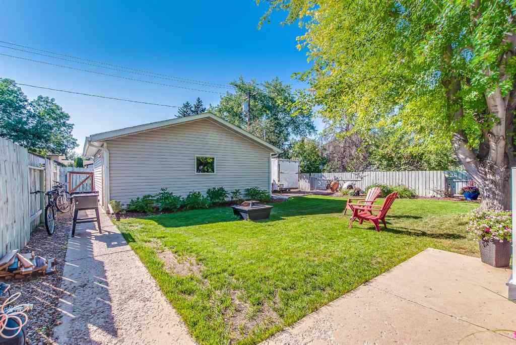 MLS&reg; # A2270013 - 928 4 Street SE in NONE Redcliff, Residential Open Houses