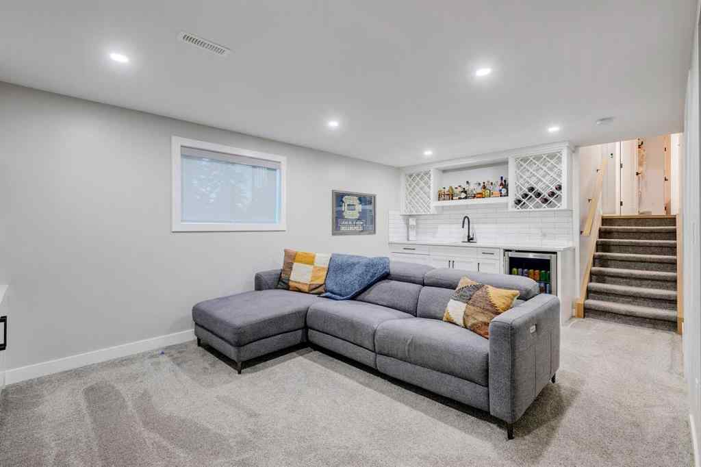 MLS® A2270022 - 4528 Vegas Road NW in Varsity Calgary, Residential