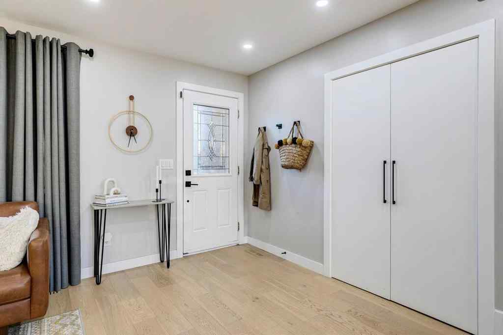 MLS® A2270022 - 4528 Vegas Road NW in Varsity Calgary, Residential