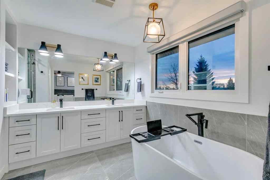 MLS® A2270022 - 4528 Vegas Road NW in Varsity Calgary, Residential