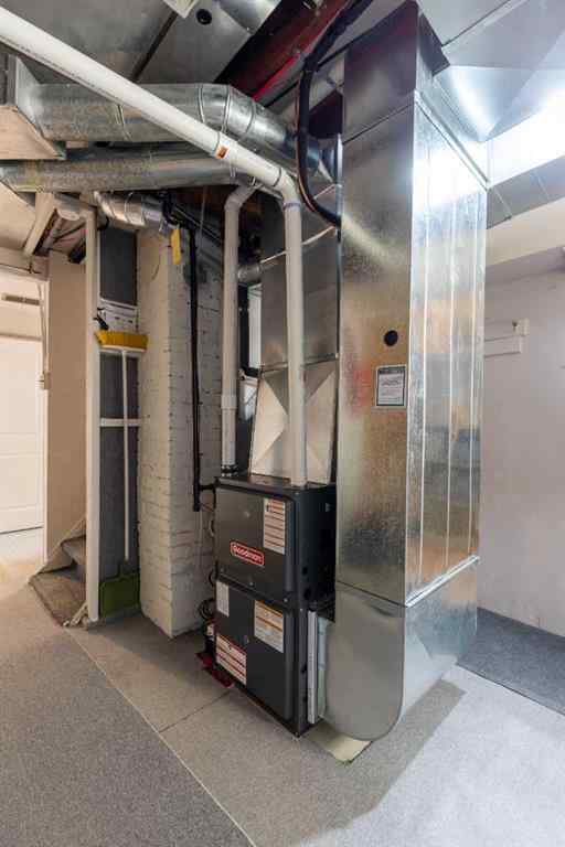 MLS&reg; # A2270023 - 350 4 Street SW in SW Hill Medicine Hat, Residential Open Houses