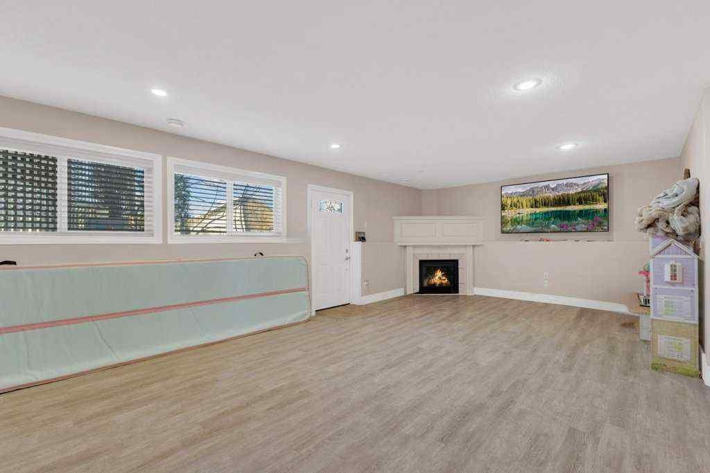 MLS&reg; # A2270026 - 4026 40 Street Close   in Riverside Ponoka, Residential Open Houses