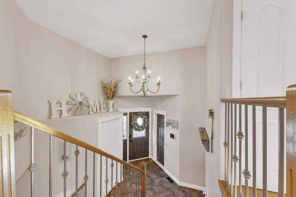 MLS&reg; # A2270026 - 4026 40 Street Close   in Riverside Ponoka, Residential Open Houses