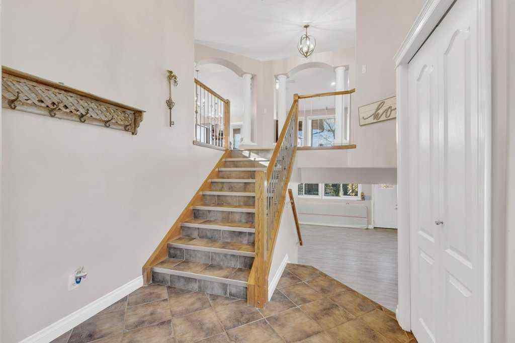 MLS&reg; # A2270026 - 4026 40 Street Close   in Riverside Ponoka, Residential Open Houses