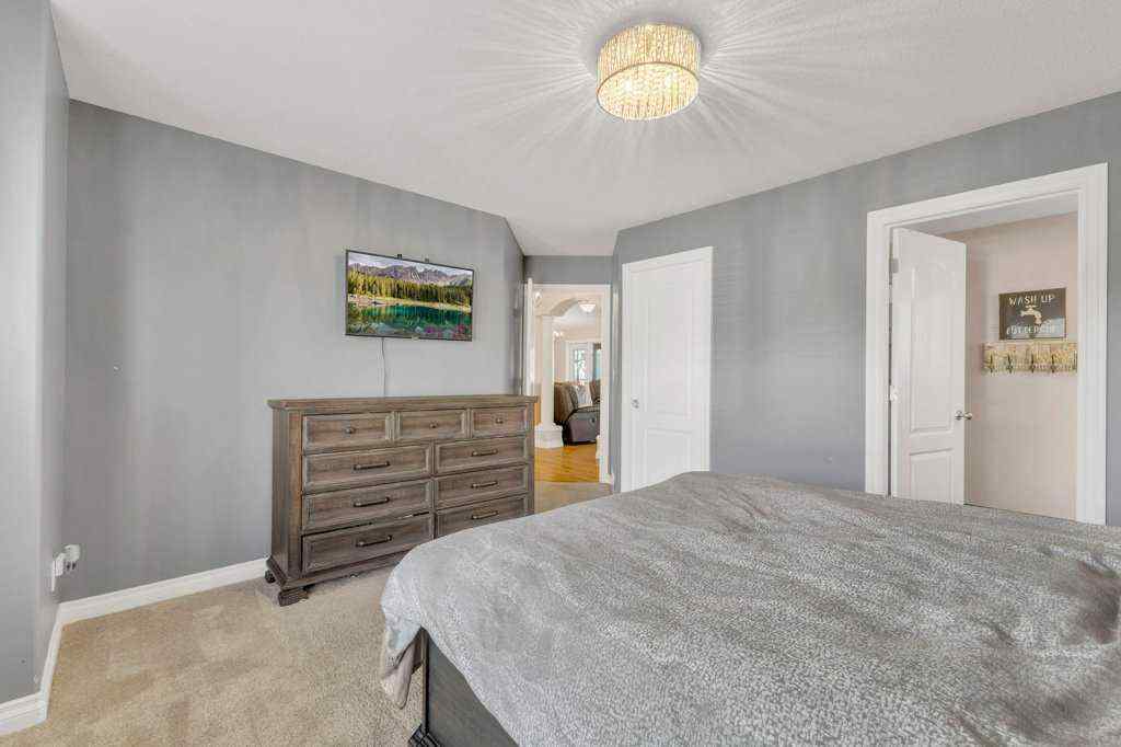 MLS&reg; # A2270026 - 4026 40 Street Close   in Riverside Ponoka, Residential Open Houses