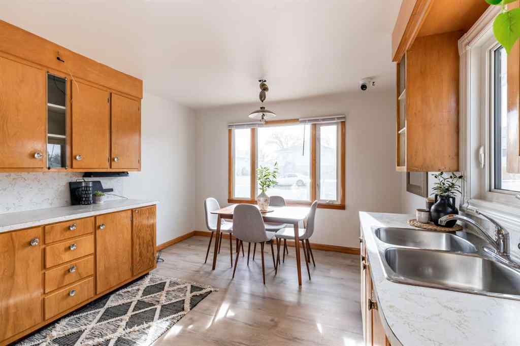 MLS&reg; # A2270031 - 540 5 Avenue SW in SW Hill Medicine Hat, Residential Open Houses