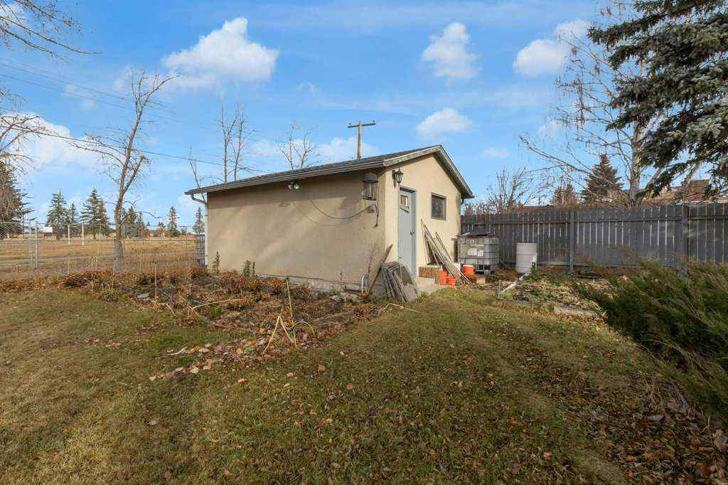 MLS&reg; # A2270034 - 408 4 Street N in NONE Vulcan, Residential Open Houses