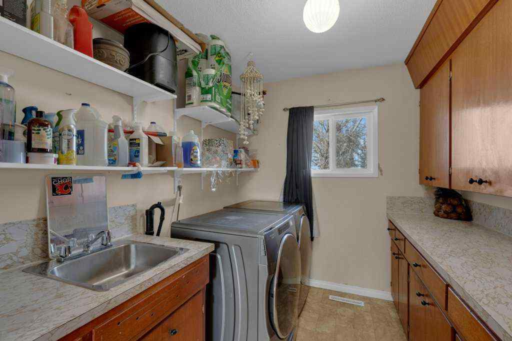 MLS&reg; # A2270034 - 408 4 Street N in NONE Vulcan, Residential Open Houses