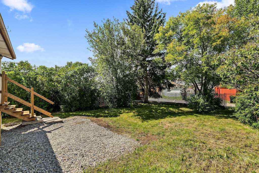 MLS® A2270035 - 856 Rundlecairn Way NE in Rundle Calgary, Residential