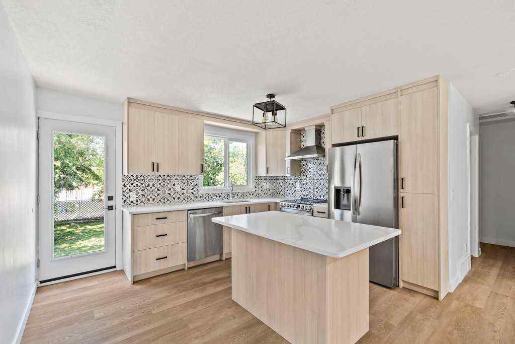 MLS® A2270035 - 856 Rundlecairn Way NE in Rundle Calgary, Residential