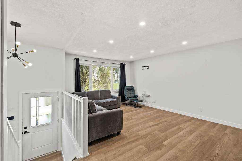 MLS® A2270035 - 856 Rundlecairn Way NE in Rundle Calgary, Residential