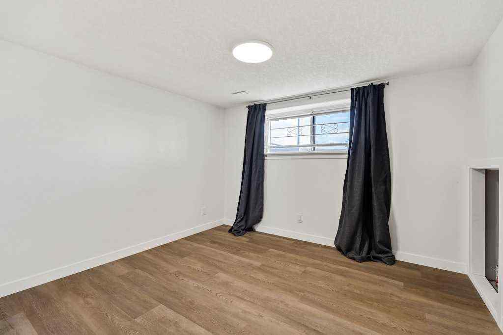 MLS® A2270035 - 856 Rundlecairn Way NE in Rundle Calgary, Residential