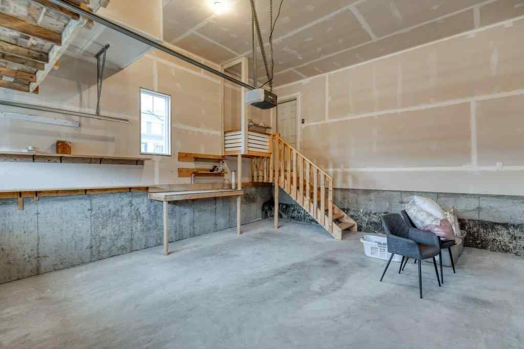 MLS&reg; # A2270042 - 5 Sundown Close  in Sunset Ridge Cochrane, Residential Open Houses