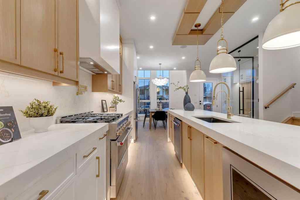 MLS&reg; # A2270044 - 2823 24 Street NW in Banff Trail Calgary, Residential Open Houses