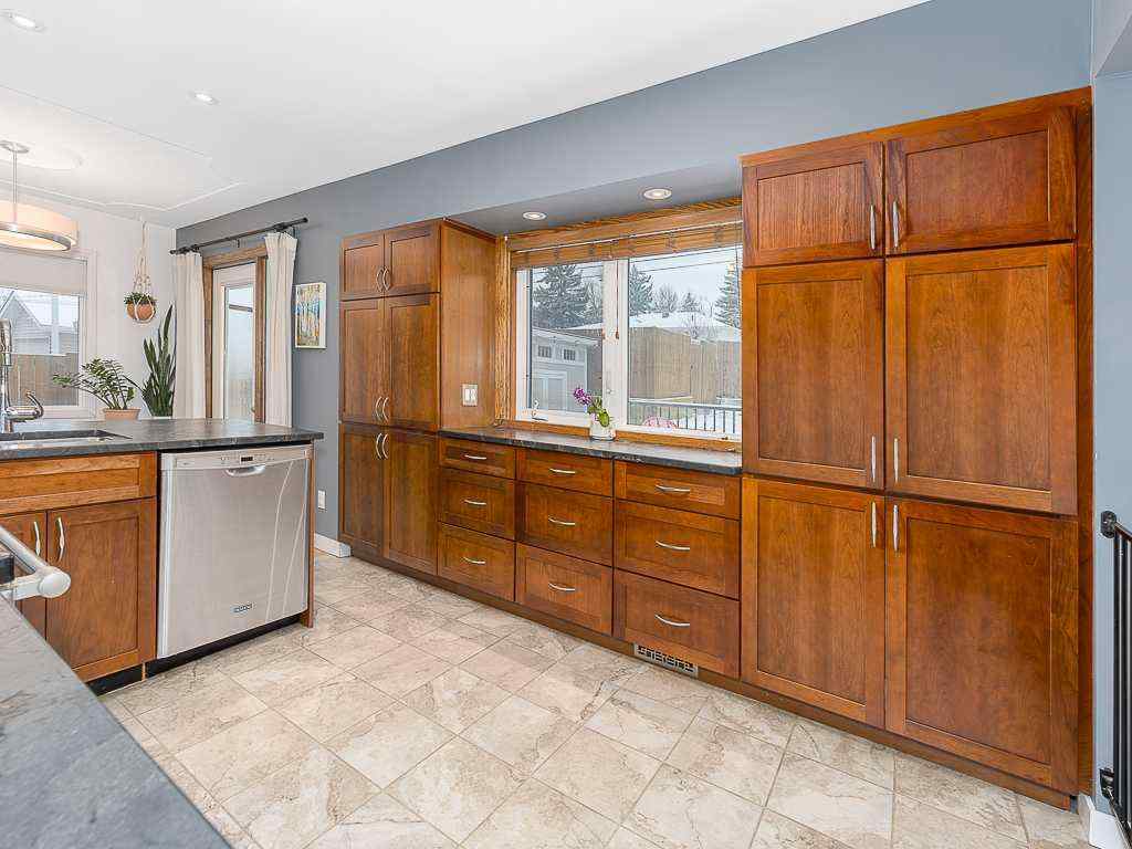 MLS® # A2270047 - 5927 Thornton Road NW in Thorncliffe Calgary, Residential Open Houses