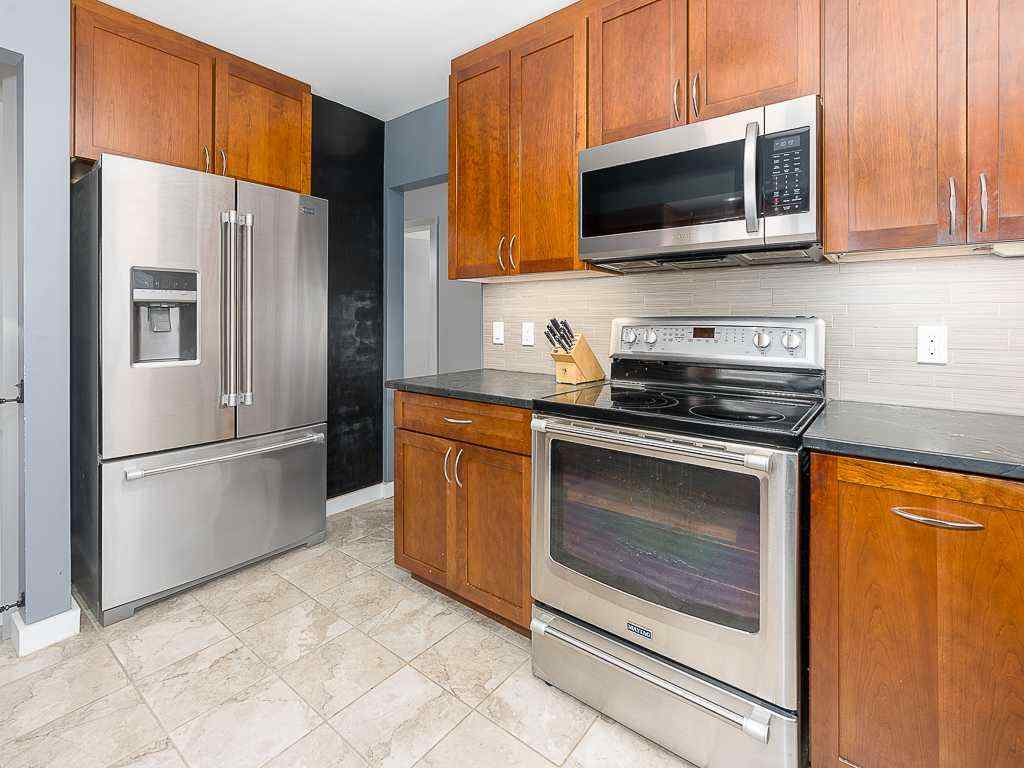 MLS® # A2270047 - 5927 Thornton Road NW in Thorncliffe Calgary, Residential Open Houses