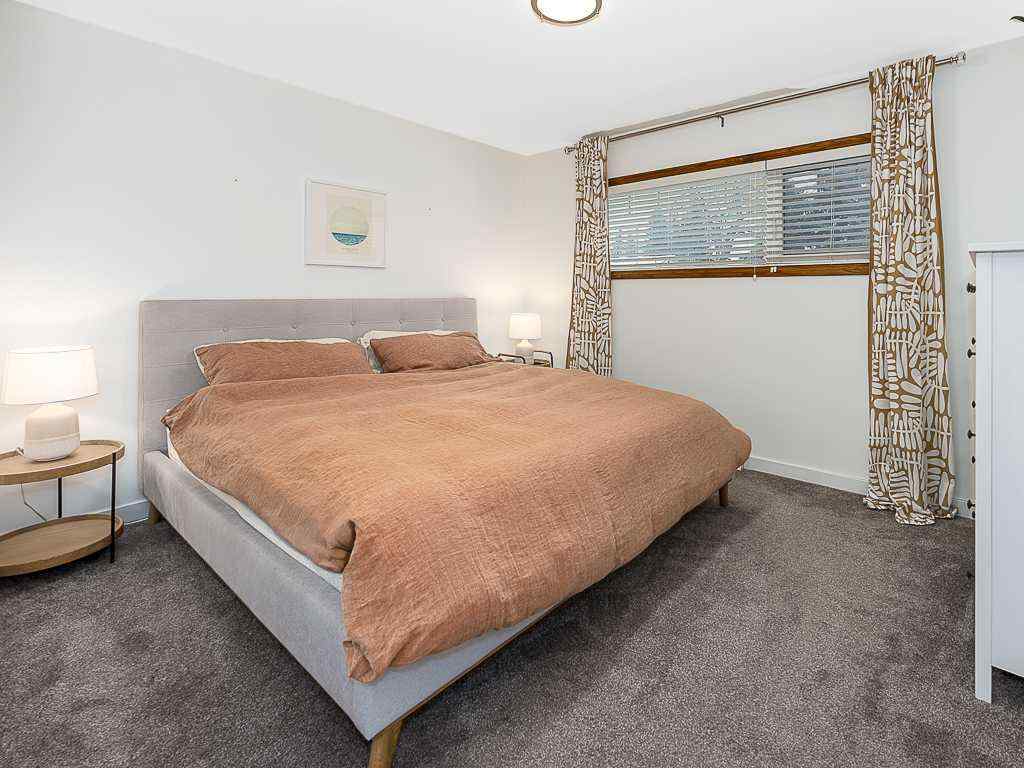 MLS® # A2270047 - 5927 Thornton Road NW in Thorncliffe Calgary, Residential Open Houses