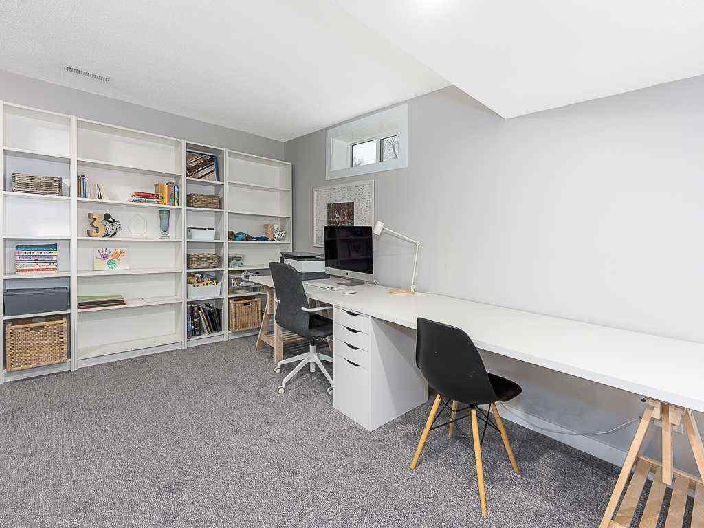 MLS® # A2270047 - 5927 Thornton Road NW in Thorncliffe Calgary, Residential Open Houses