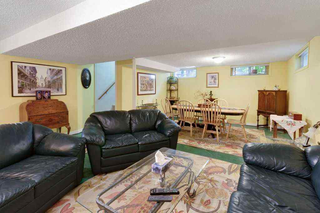 MLS® A2270062 - 2623 Glencastle Street SW in Glendale Calgary, Residential