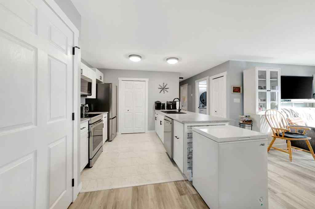 MLS&reg; # A2270067 - Unit #109A 6608 42 Street  in Parkview Estates Lloydminster, Residential Open Houses