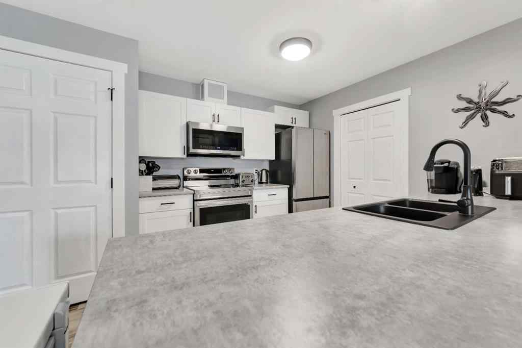MLS&reg; # A2270067 - Unit #109A 6608 42 Street  in Parkview Estates Lloydminster, Residential Open Houses