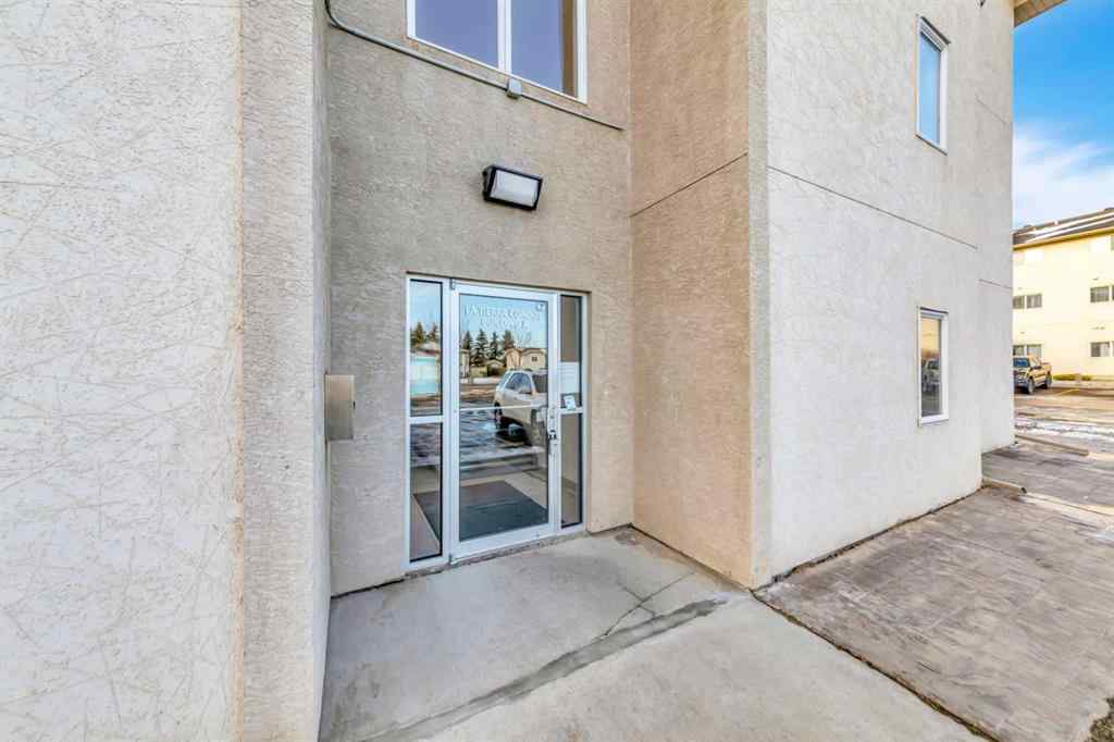 MLS&reg; # A2270067 - Unit #109A 6608 42 Street  in Parkview Estates Lloydminster, Residential Open Houses