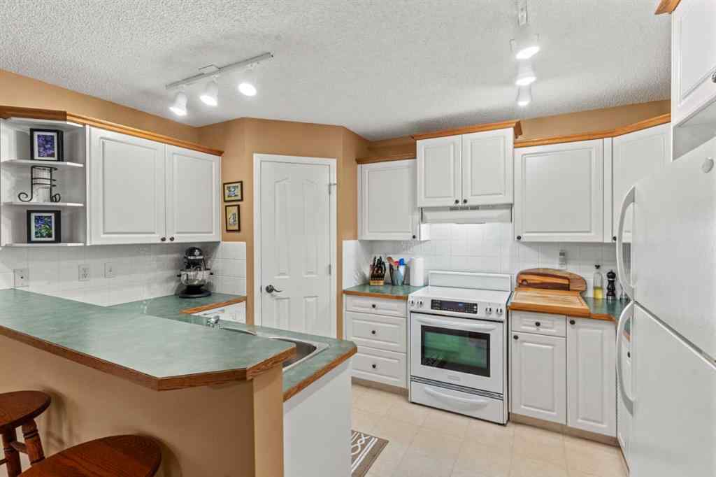 MLS® A2270069 - 39 Mt Aberdeen Manor SE in McKenzie Lake Calgary, Residential