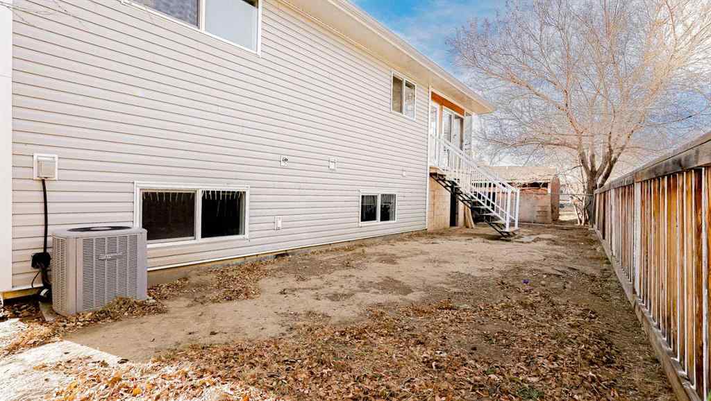 MLS&reg; # A2270073 - 326 3 Street SW in SW Hill Medicine Hat, Residential Open Houses