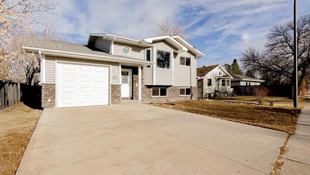 MLS&reg; # A2270073 - 326 3 Street SW in SW Hill Medicine Hat, Residential Open Houses