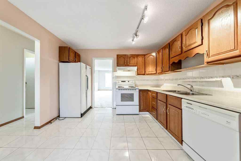 MLS® A2270076 - 24 Templeson Road NE in Temple Calgary, Residential