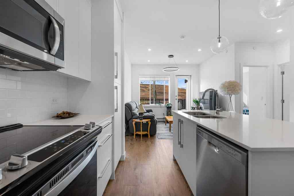 MLS&reg; # A2270080 - Unit #3405 111 Wolf Creek Drive SE in Wolf Willow Calgary, Residential Open Houses