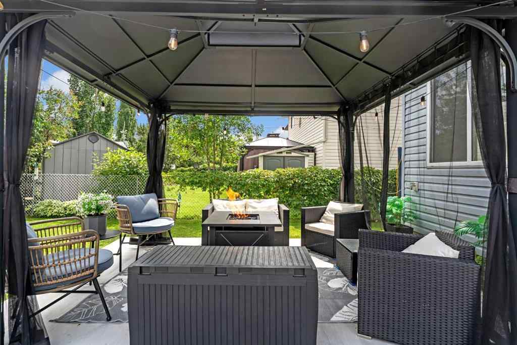 MLS® A2270082 - 135 West Lakeview Passage  in Lakeview Landing Chestermere, Residential