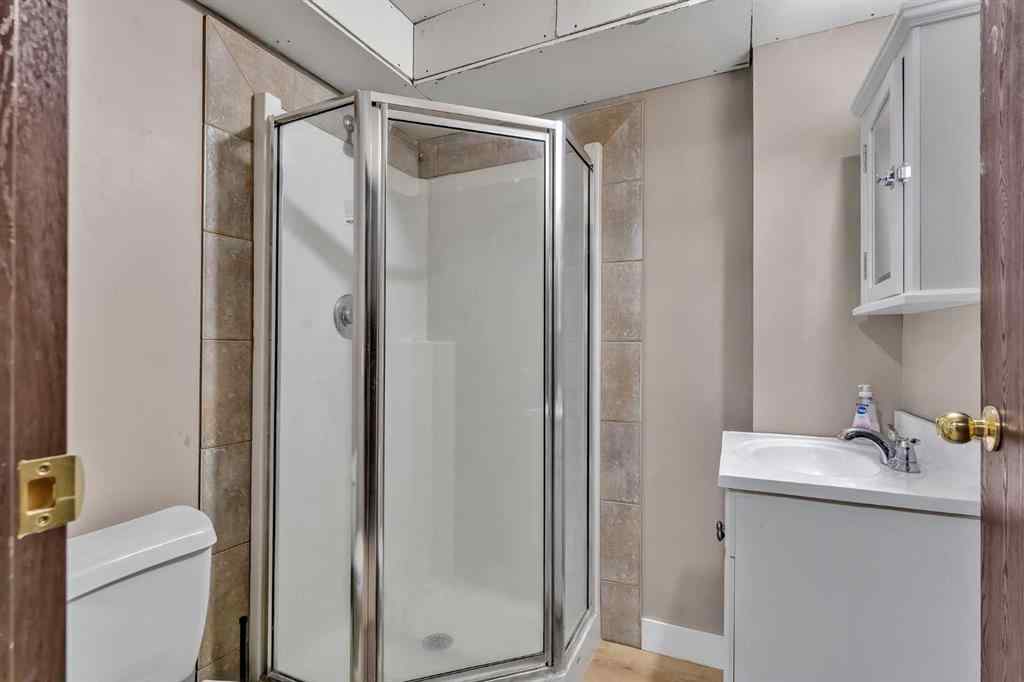 MLS® A2270082 - 135 West Lakeview Passage  in Lakeview Landing Chestermere, Residential