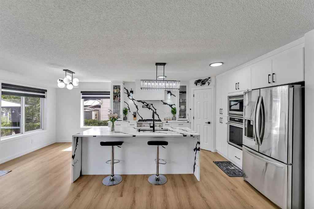 MLS® A2270082 - 135 West Lakeview Passage  in Lakeview Landing Chestermere, Residential