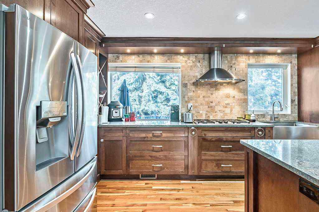 MLS® A2270083 - 804 Varsity Estates Place NW in Varsity Calgary, Residential