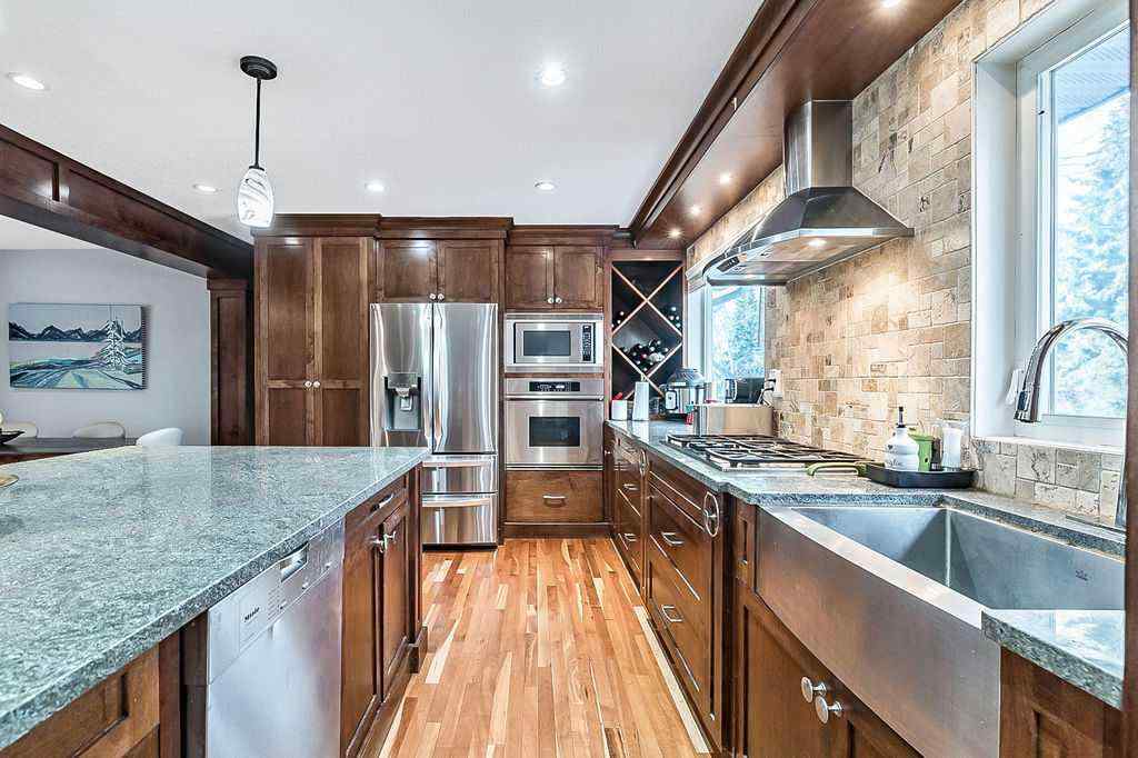 MLS® A2270083 - 804 Varsity Estates Place NW in Varsity Calgary, Residential