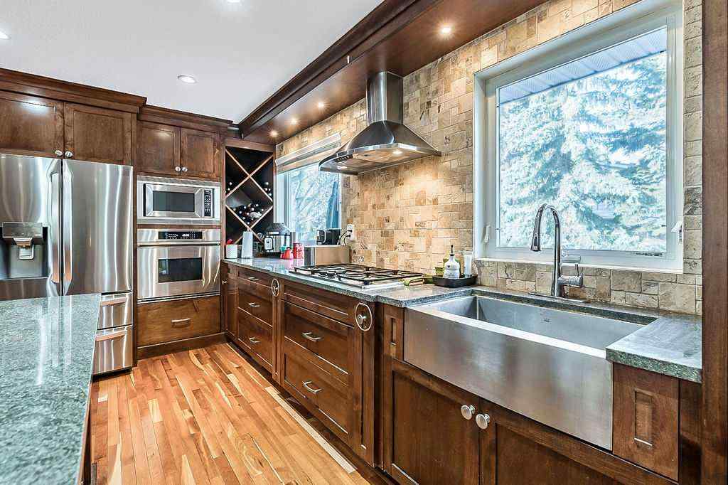 MLS® A2270083 - 804 Varsity Estates Place NW in Varsity Calgary, Residential