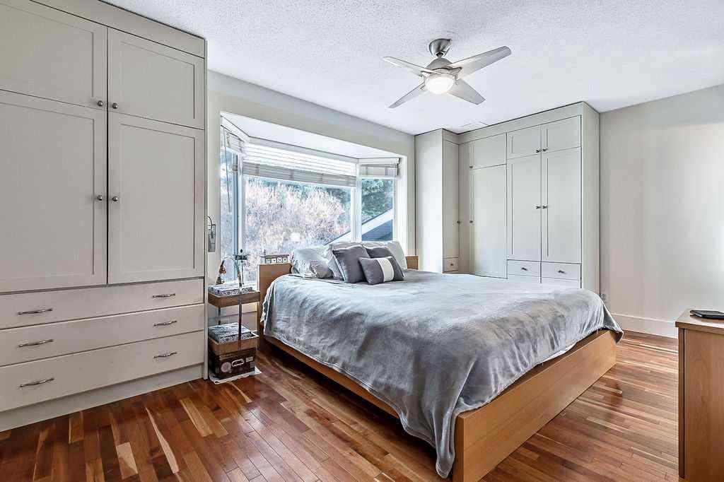 MLS® A2270083 - 804 Varsity Estates Place NW in Varsity Calgary, Residential