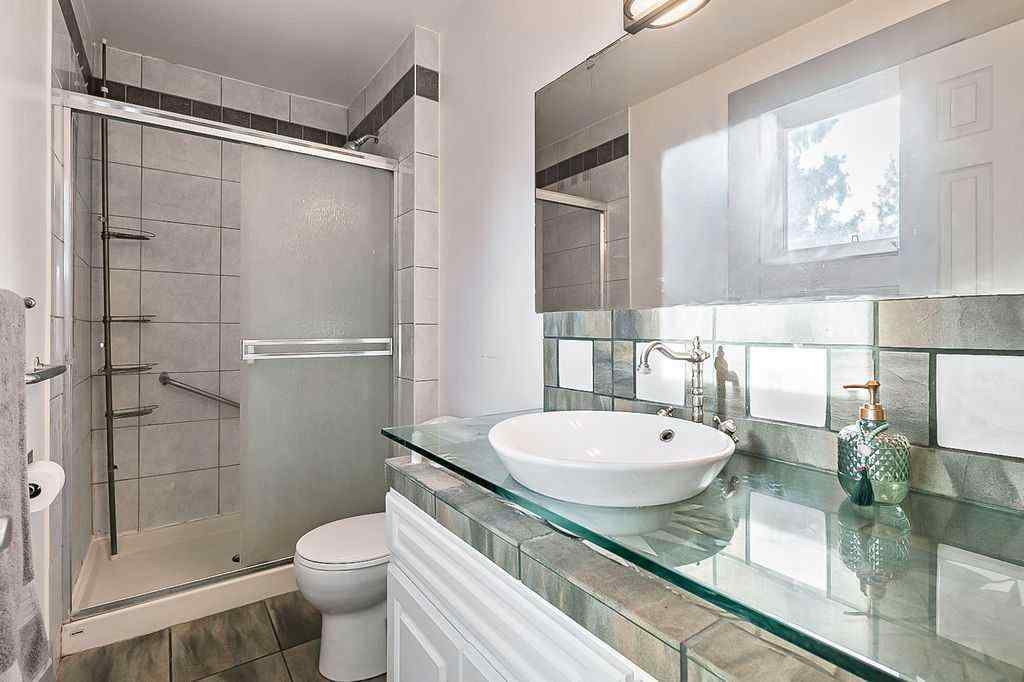 MLS® A2270083 - 804 Varsity Estates Place NW in Varsity Calgary, Residential