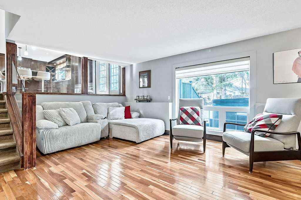 MLS® A2270083 - 804 Varsity Estates Place NW in Varsity Calgary, Residential