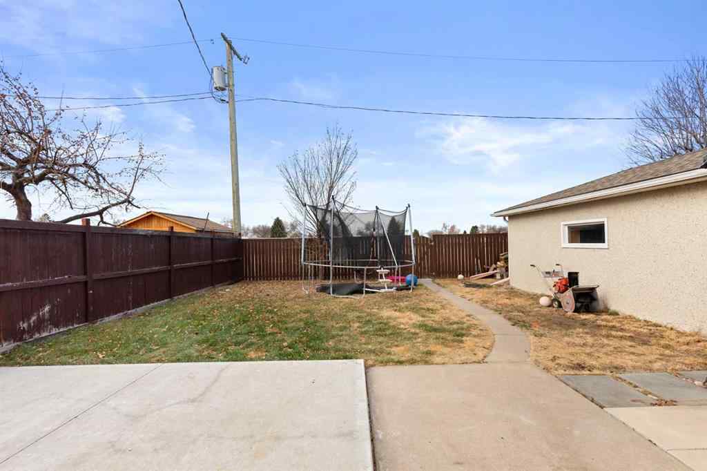 MLS&reg; # A2270087 - 70 Colter Crescent NW in Northwest Crescent Heights Medicine Hat, Residential Open Houses