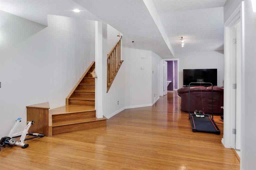 MLS&reg; # A2270088 - 2445 32 Avenue SW in Richmond Calgary, Residential Open Houses