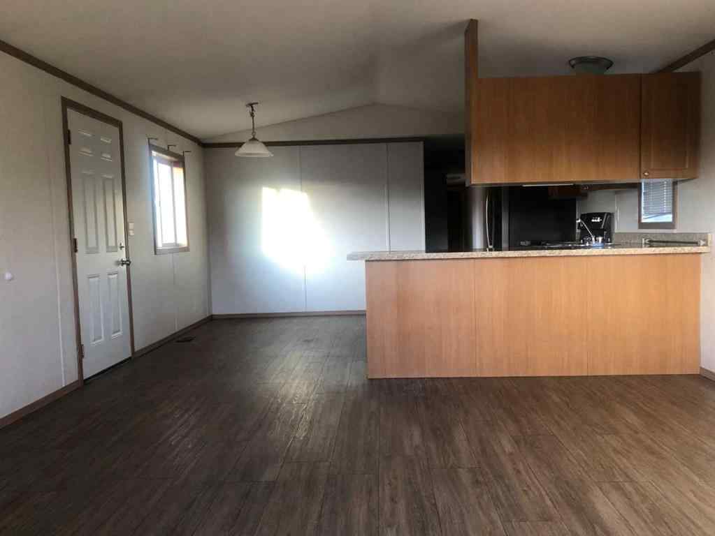 MLS® # A2270092 - 4404 52 Avenue  in NONE Fort Vermilion, Mobile Open Houses