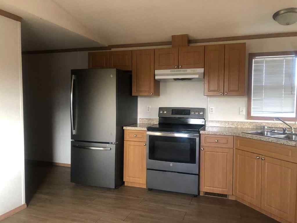 MLS® # A2270092 - 4404 52 Avenue  in NONE Fort Vermilion, Mobile Open Houses